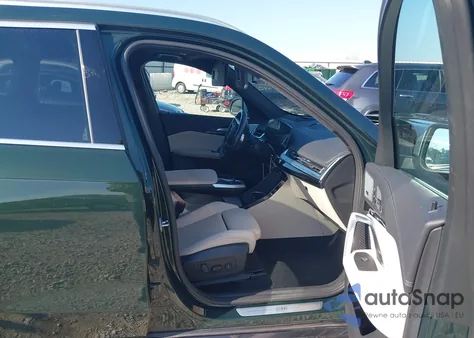 2023 BMW X1 xDrive28I из США, поврежденный, VIN WBX73EF05P5W57046